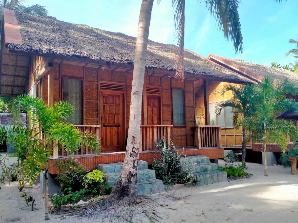 Jjs Backpackers Village Siquijor Buitenkant foto
