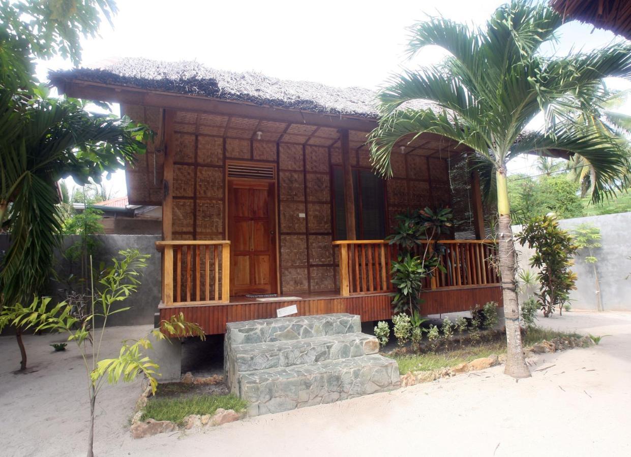 Jjs Backpackers Village Siquijor Buitenkant foto